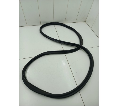 Уплотнитель багажника