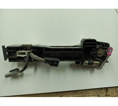 Ручка двери наружная передняя левая