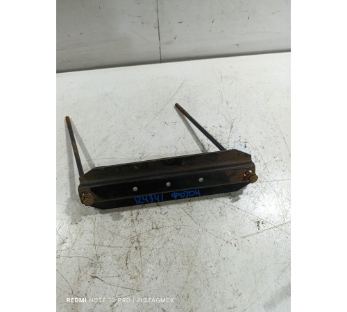 Прижимная пластика АКБ