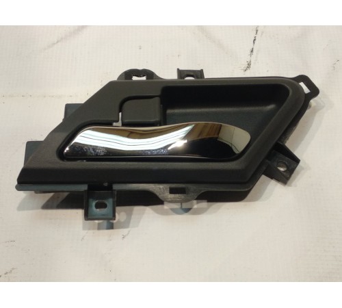 Ручка двери внутренняя левая