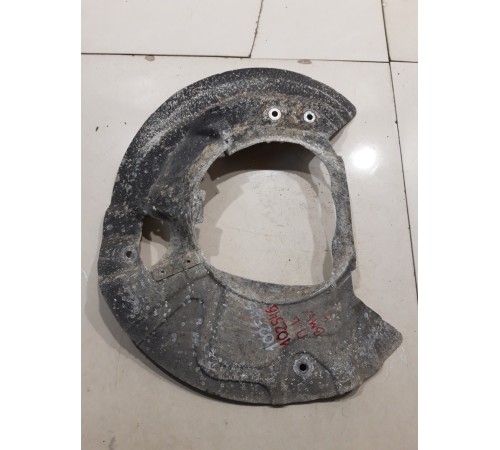 Кожух тормозного диска (передний левый)