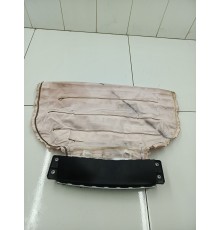 Подушка безопасности в колени