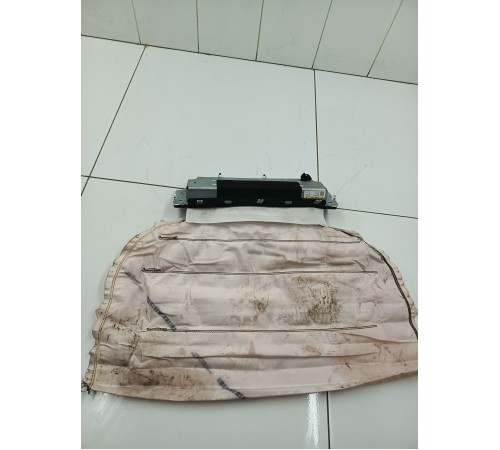 Подушка безопасности в колени