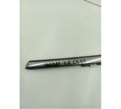 Уплотнитель стекла двери задний правый внешний