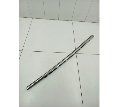 Уплотнитель стекла двери задний правый внешний