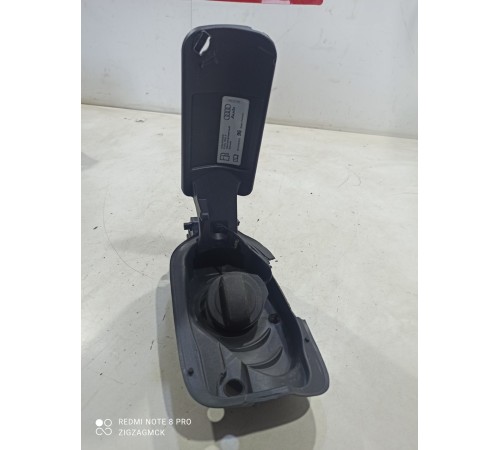 Лючок бензобака