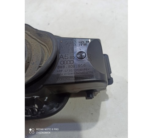 Лючок бензобака