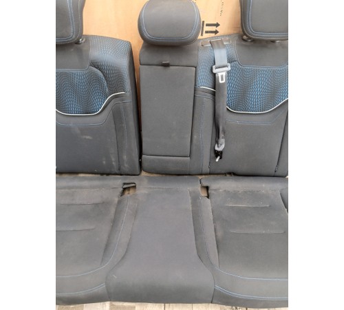 Задний ряд сидений