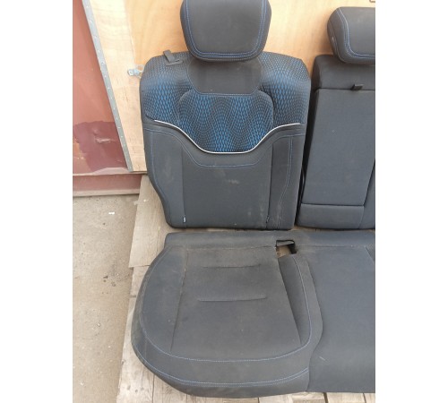 Задний ряд сидений