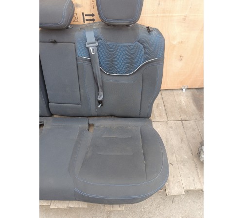 Задний ряд сидений