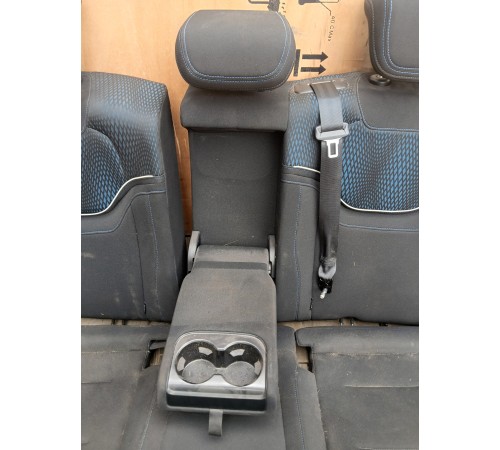 Задний ряд сидений