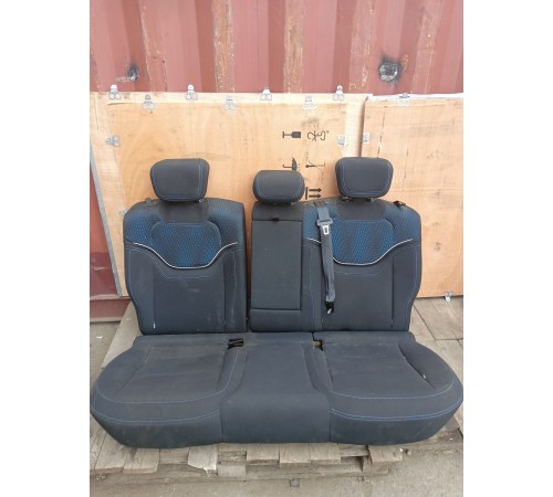 Задний ряд сидений