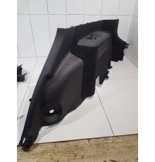 Обшивка багажника правая