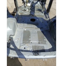 Пол багажника (ниша)