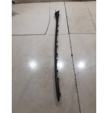 Молдинг лобового стекла(левый)