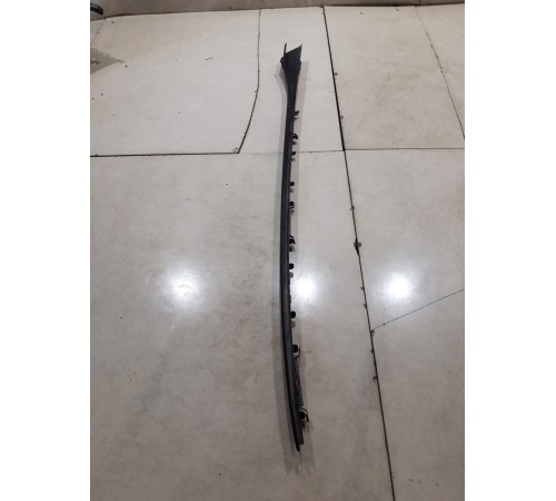 Молдинг лобового стекла(левый)