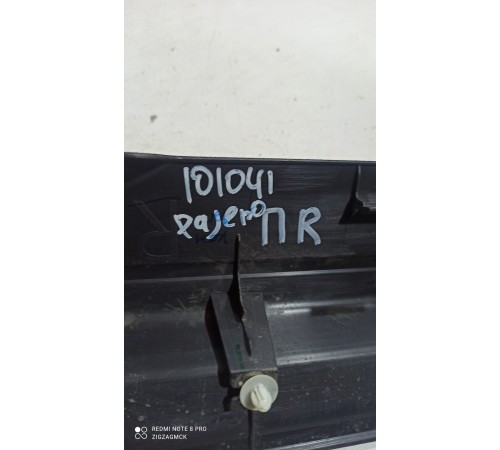 Накладка порога (передняя правая)