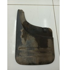 Брызговик задний левый