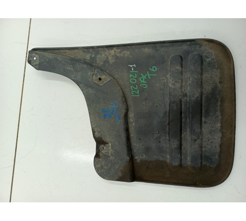 Брызговик задний левый