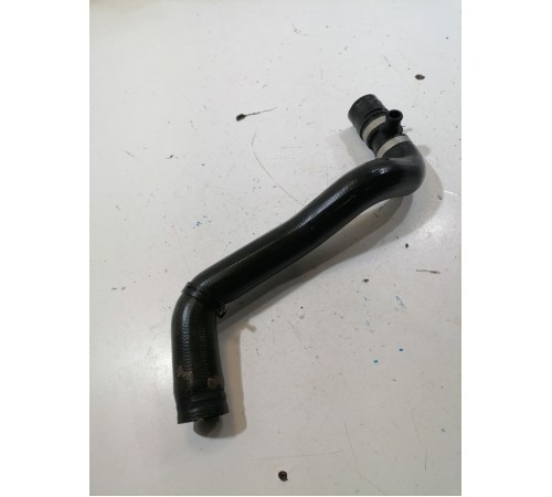 Патрубок радиатора