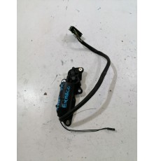 Моторчик шторки багажника правый