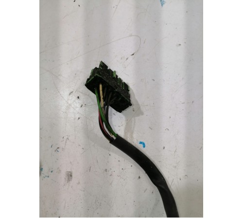 Моторчик шторки багажника правый