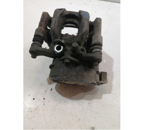 Суппорт задний левый