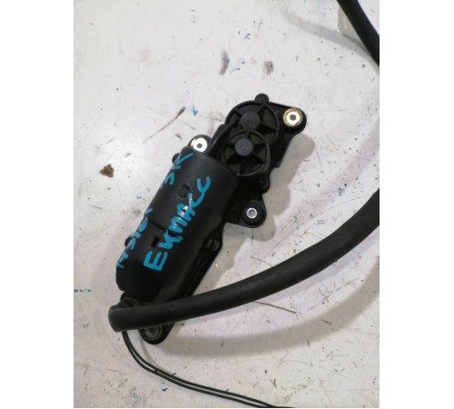 Моторчик шторки багажника правый