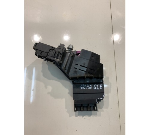 Блок предохранителей (подкапотный)