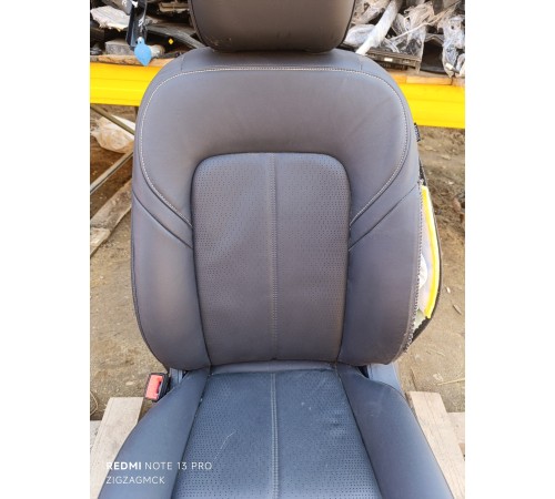 Сиденье переднее левое