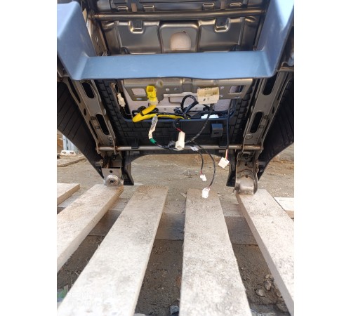 Сиденье переднее левое