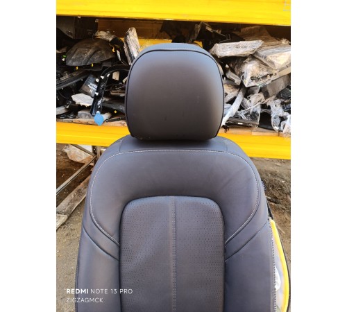 Сиденье переднее левое