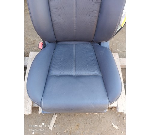 Сиденье переднее левое