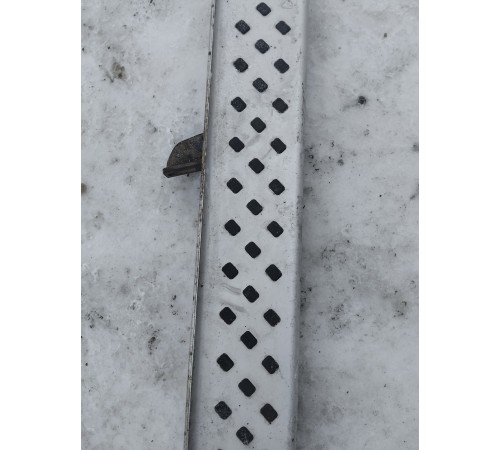 Подножка порога левая