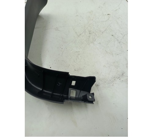 Обшивка двери крышки багажника