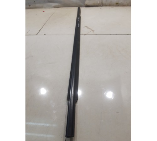 Уплотнитель стекла (задний, правый)