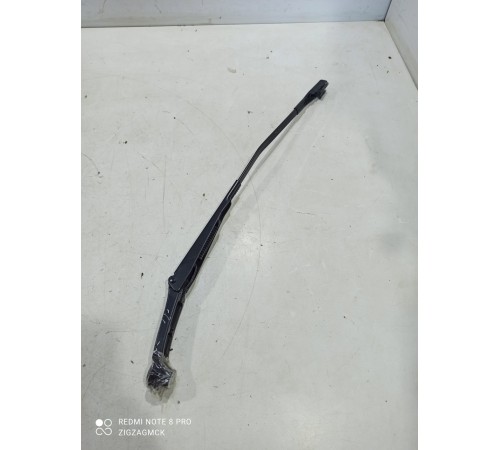 Поводок стеклоочистителя(левый)