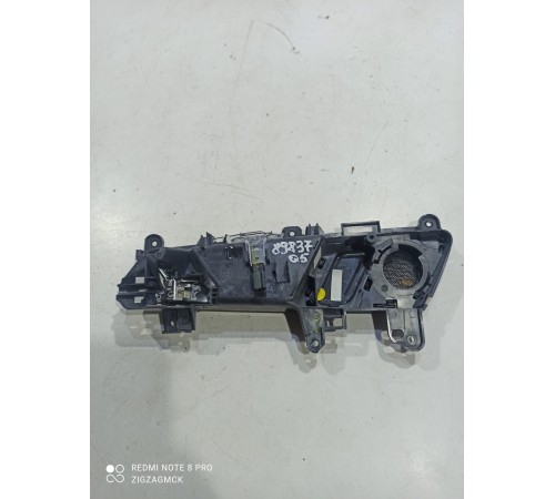 Ручка двери (задняя правая внутренняя)