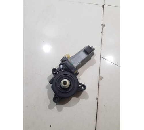 Моторчик стеклоподъемника передний правый