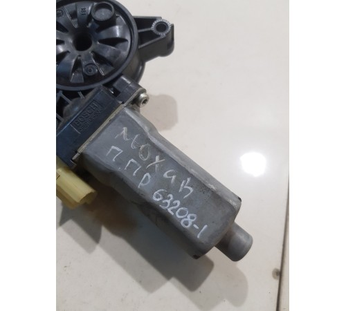 Моторчик стеклоподъемника передний правый