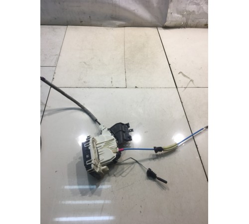 Замок двери (задний, левый)