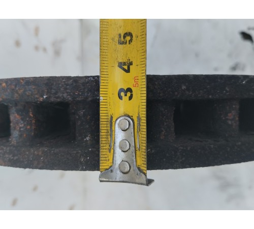 Тормозной диск передний правый