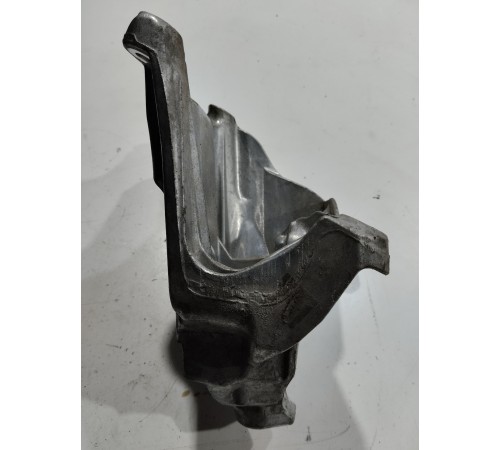 Опора двигателя(левая)