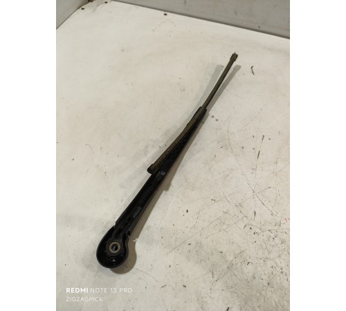 Поводок стеклоочистителя задний