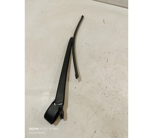 Поводок стеклоочистителя задний