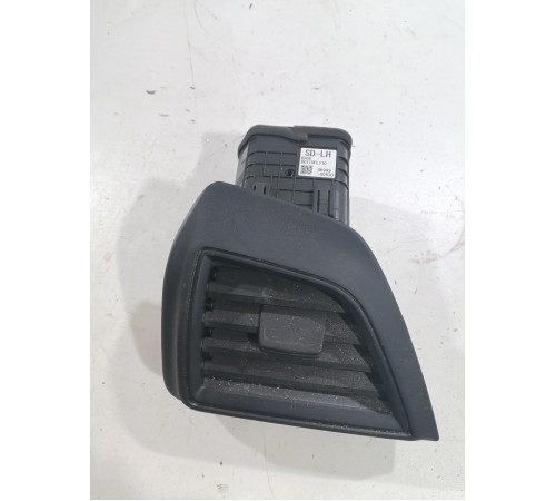 Дефлектор воздушный (левый)