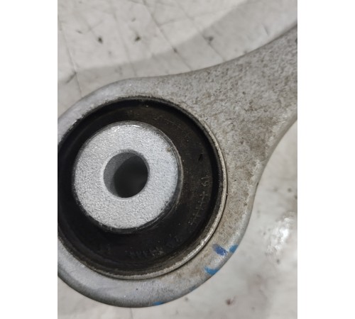 Рычаг подвески(передний левый)