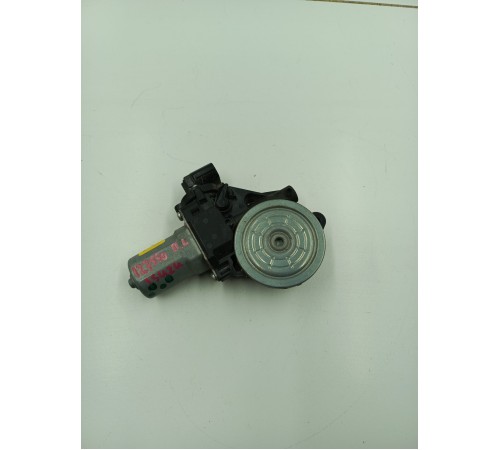 Моторчик стеклоподъемника передний левый