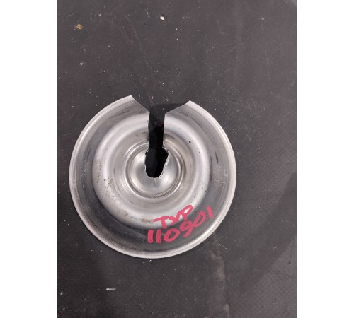 Крепление запасного колеса