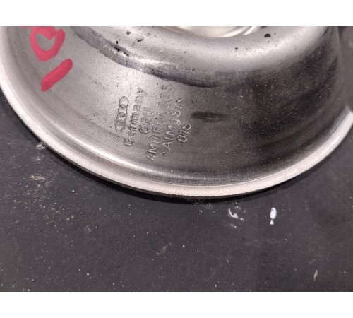 Крепление запасного колеса